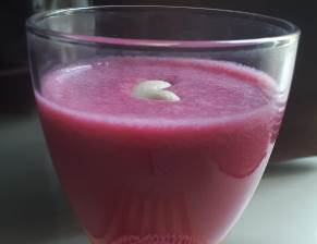 Beetroot and Almond Milk Smoothie